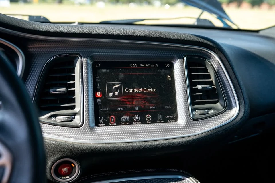 2015 Dodge Challenger SRT Hellcat 3rd Gen - Image 14 of 20