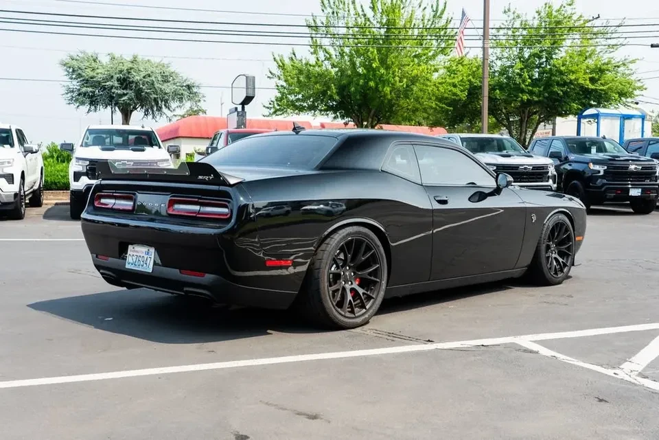 2015 Dodge Challenger SRT Hellcat 3rd Gen - Image 3 of 3