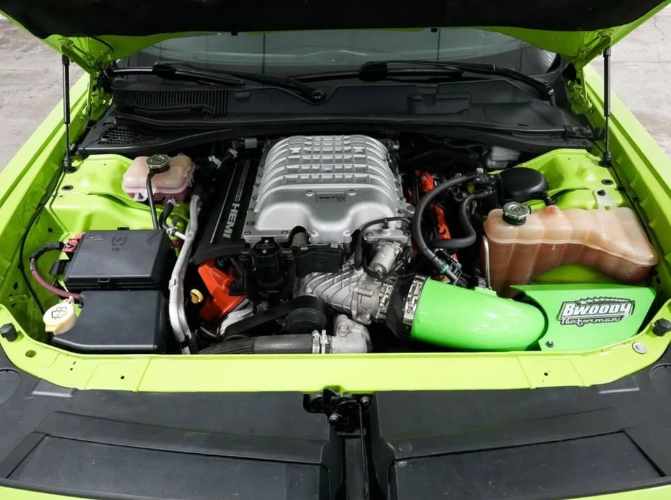 2015 Dodge Challenger SRT Hellcat 3rd Gen - Image 9 of 11