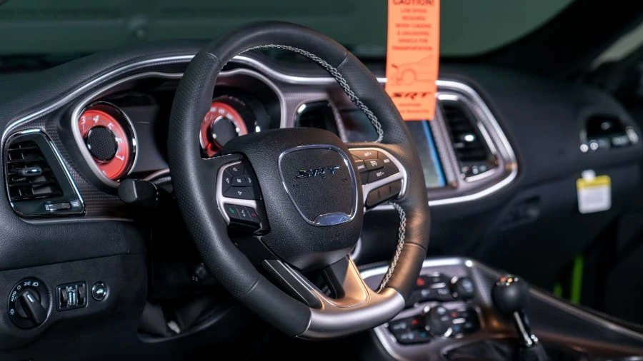 2015 Dodge Challenger SRT Hellcat 3rd Gen - Image 22 of 31
