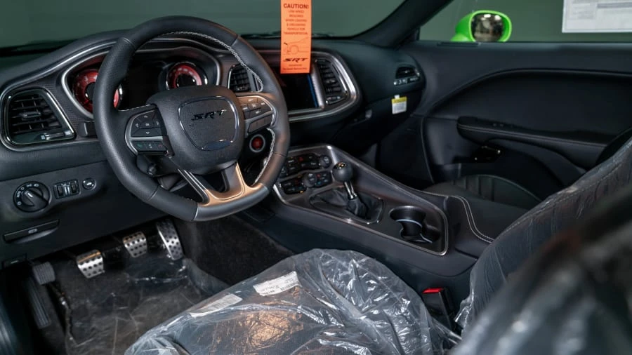 2015 Dodge Challenger SRT Hellcat 3rd Gen - Image 28 of 31