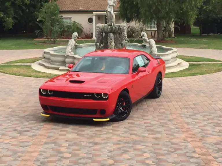 2015 Dodge Challenger SRT Hellcat 3rd Gen - Image 2 of 2
