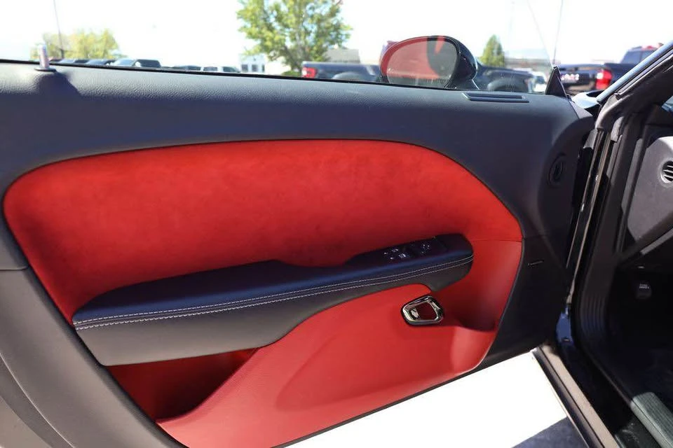 2015 Dodge Challenger SRT Hellcat 3rd Gen - Image 8 of 18