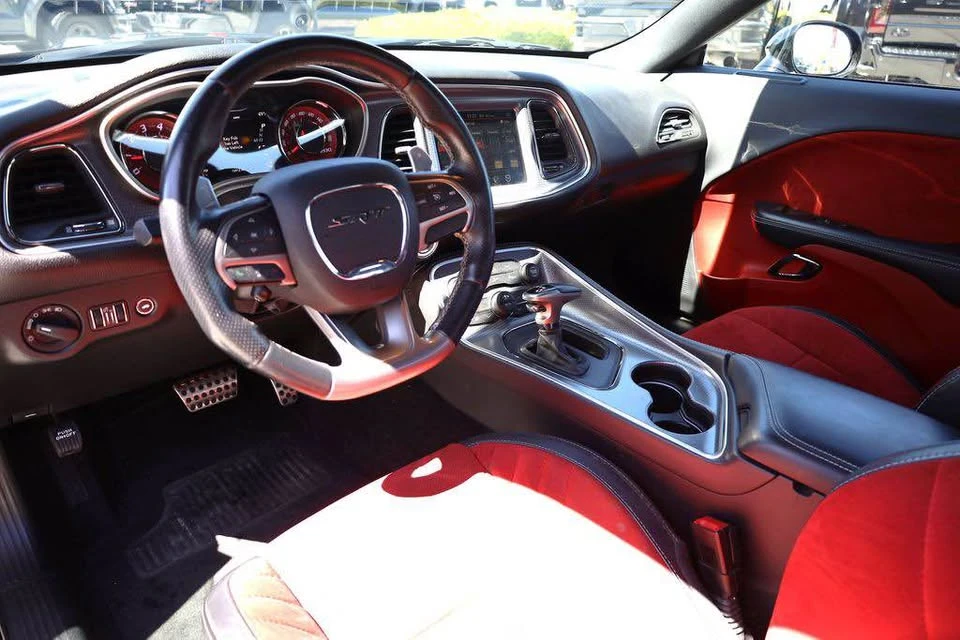 2015 Dodge Challenger SRT Hellcat 3rd Gen - Image 10 of 18