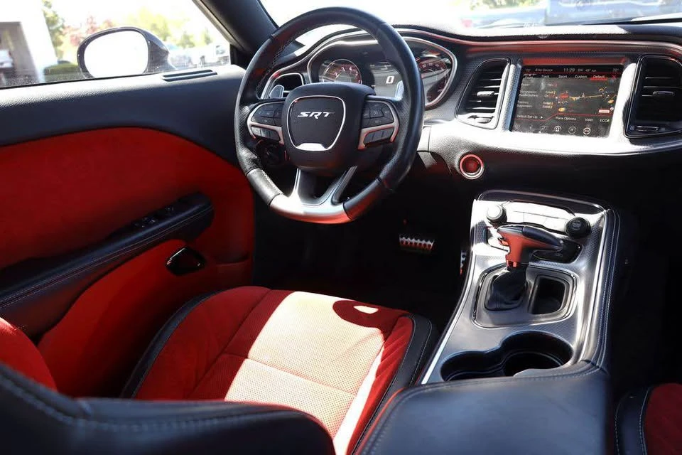 2015 Dodge Challenger SRT Hellcat 3rd Gen - Image 16 of 18