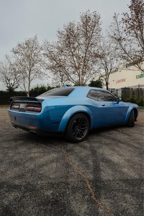 2015 Dodge Challenger SRT Hellcat 3rd Gen - Image 4 of 9