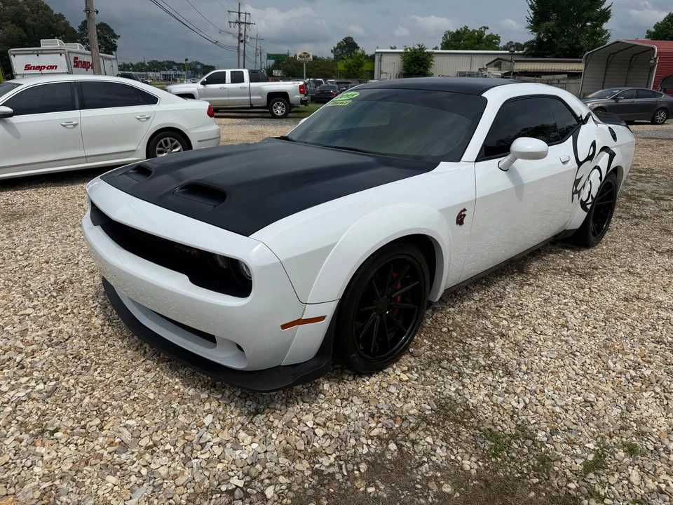 2015 Dodge Challenger SRT Hellcat 3rd Gen - Image 2 of 11