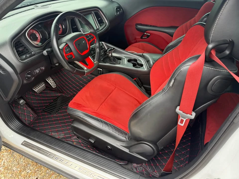 2015 Dodge Challenger SRT Hellcat 3rd Gen - Image 5 of 11