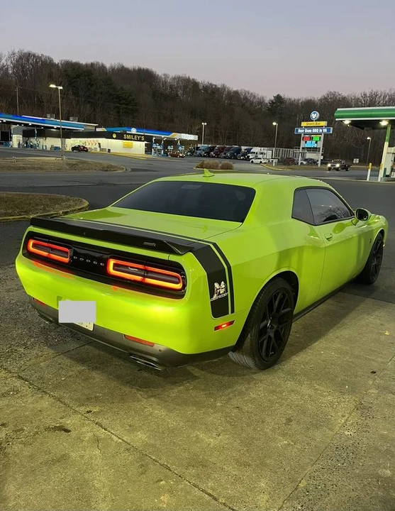 2015 Dodge Challenger SRT8 & 392 3rd Gen - Image 7 of 16