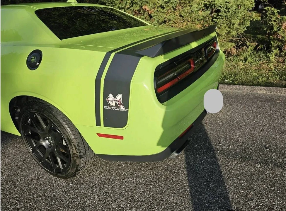2015 Dodge Challenger SRT8 & 392 3rd Gen - Image 4 of 16