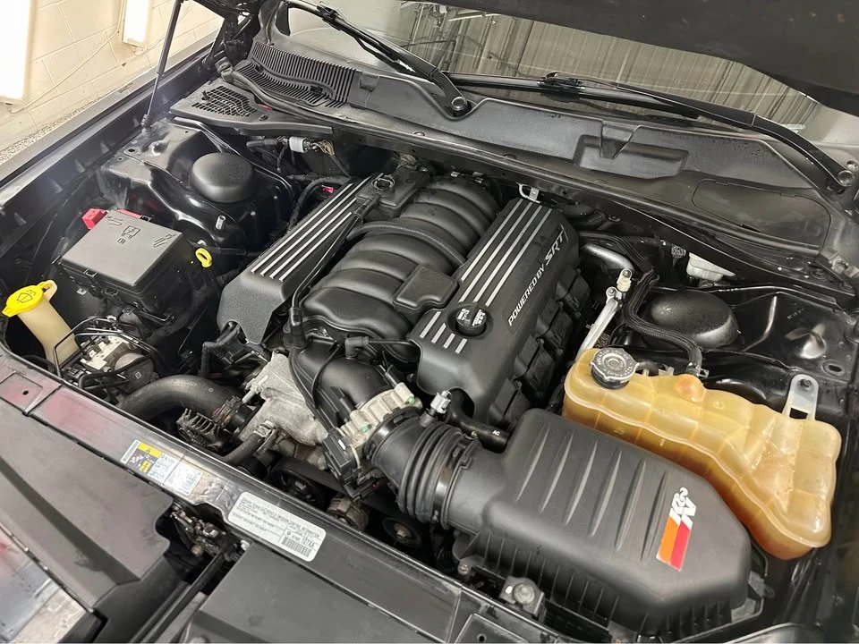 2015 Dodge Challenger SRT8 & 392 3rd Gen - Image 17 of 20