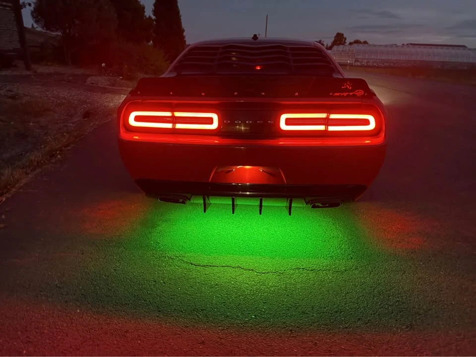 2015 Dodge Challenger SRT Hellcat 3rd Gen - Image 10 of 11