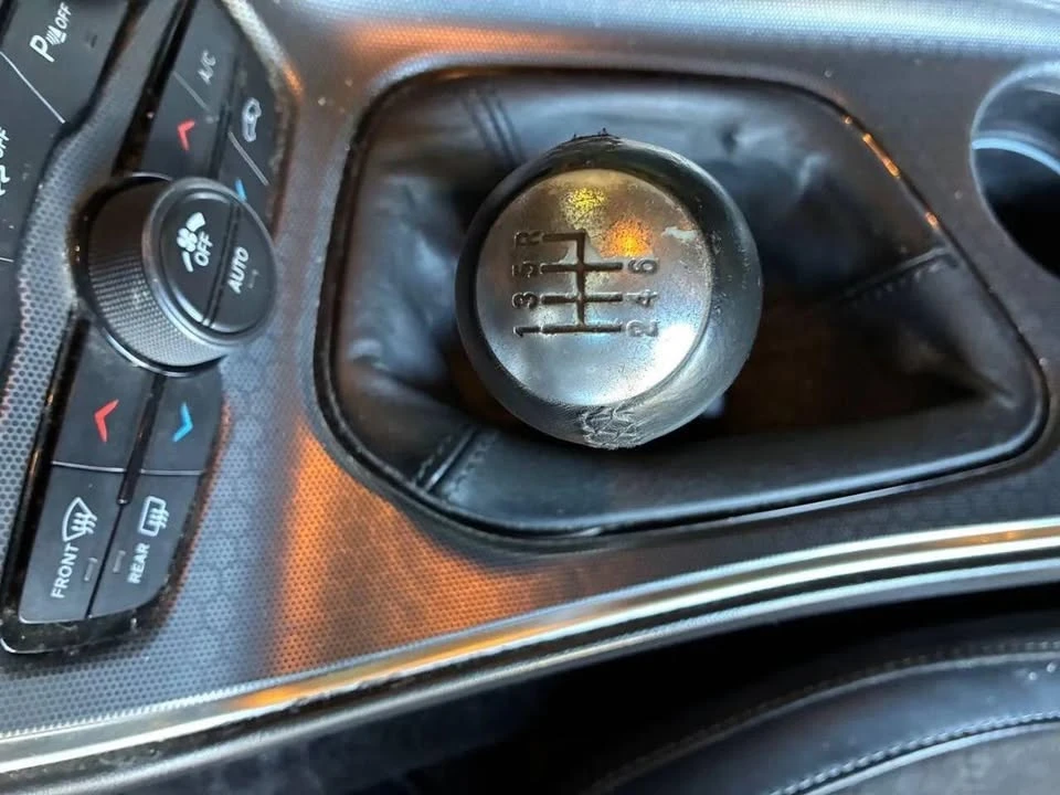 2015 Dodge Challenger SRT8 & 392 3rd Gen - Image 17 of 20