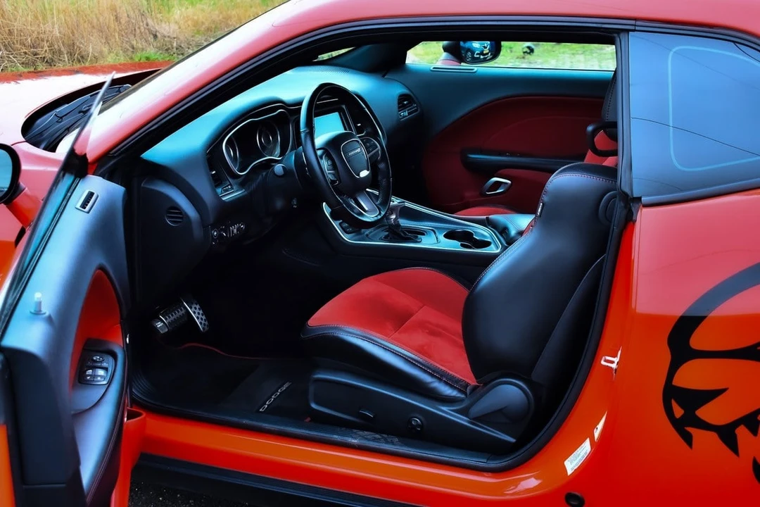 2015 Dodge Challenger SRT8 & 392 3rd Gen - Image 30 of 31