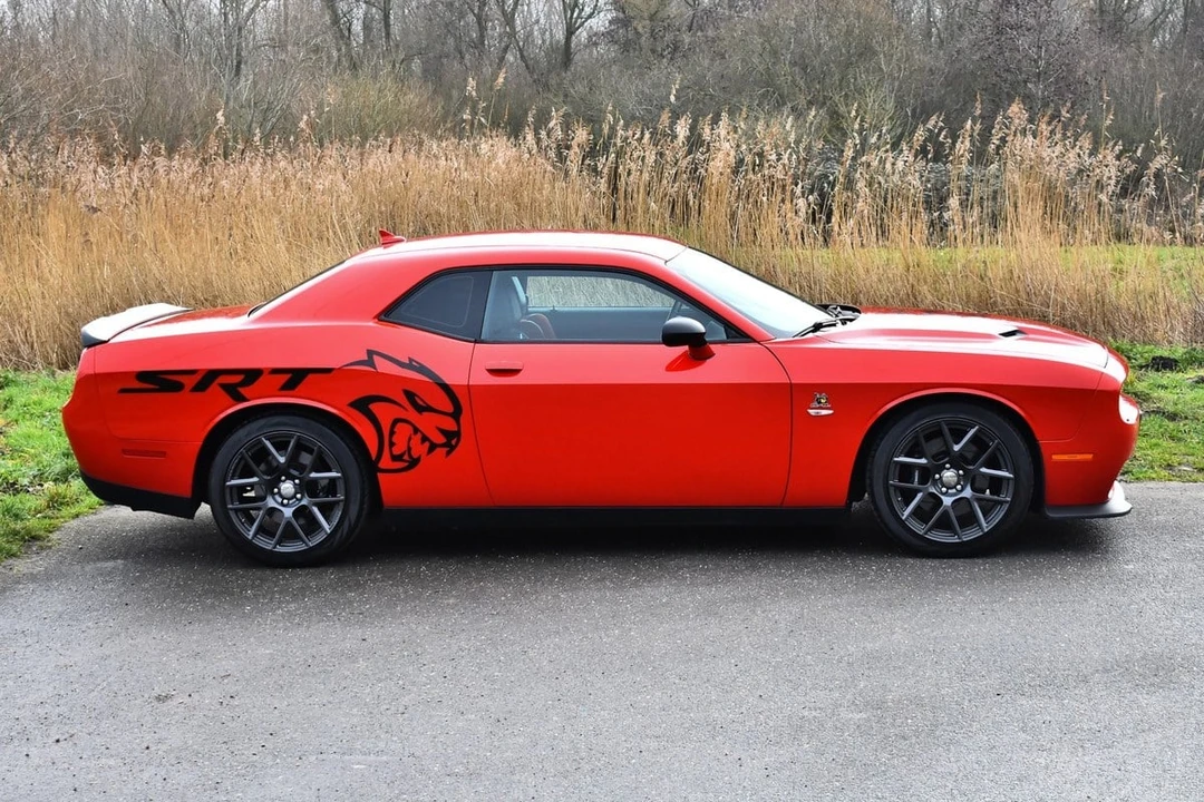 2015 Dodge Challenger SRT8 & 392 3rd Gen - Image 11 of 31