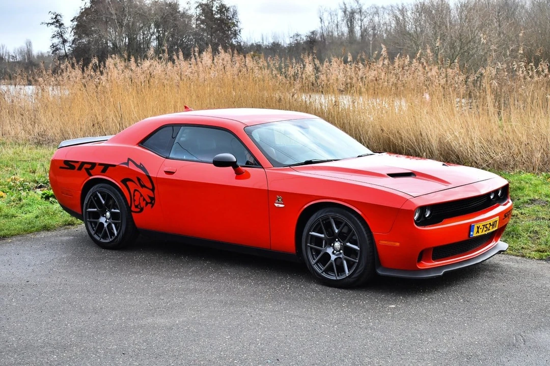 2015 Dodge Challenger SRT8 & 392 3rd Gen - Image 8 of 31