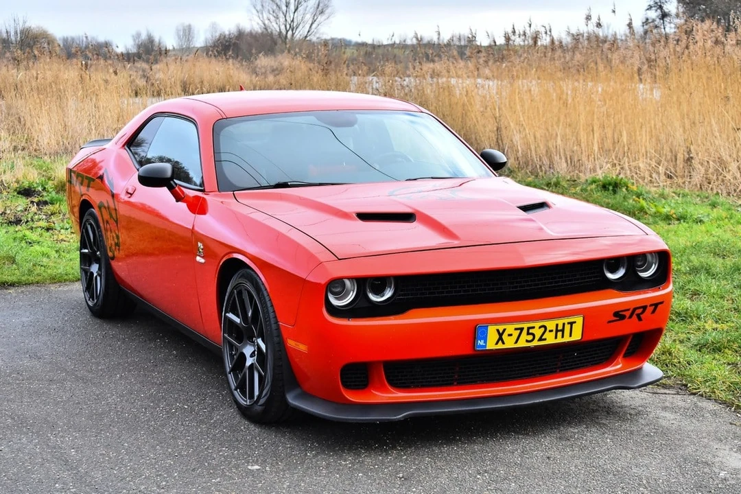2015 Dodge Challenger SRT8 & 392 3rd Gen - Image 4 of 31