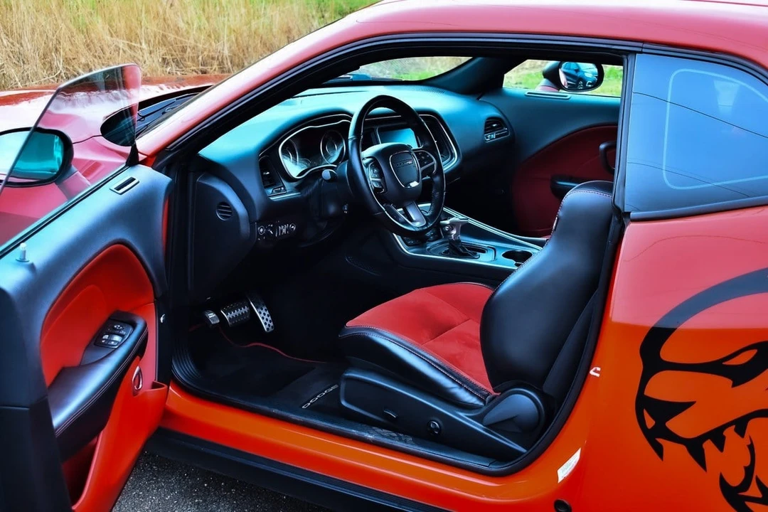 2015 Dodge Challenger SRT8 & 392 3rd Gen - Image 29 of 31