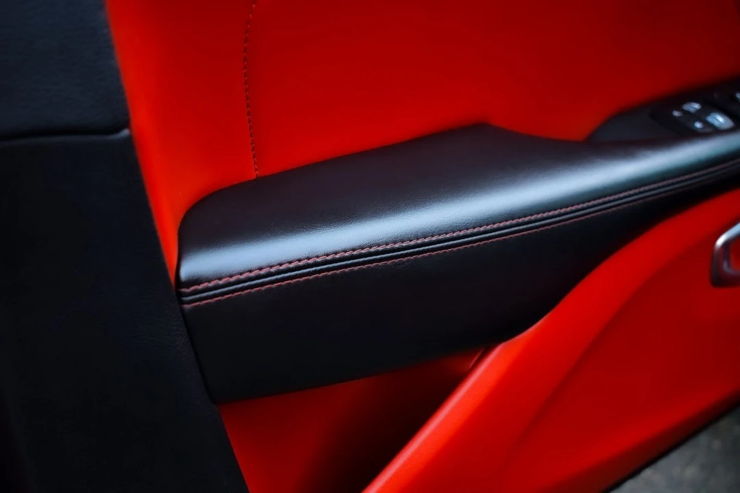 2015 Dodge Challenger SRT8 & 392 3rd Gen - Image 26 of 31
