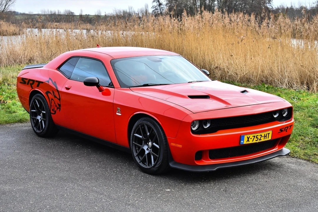 2015 Dodge Challenger SRT8 & 392 3rd Gen - Image 6 of 31