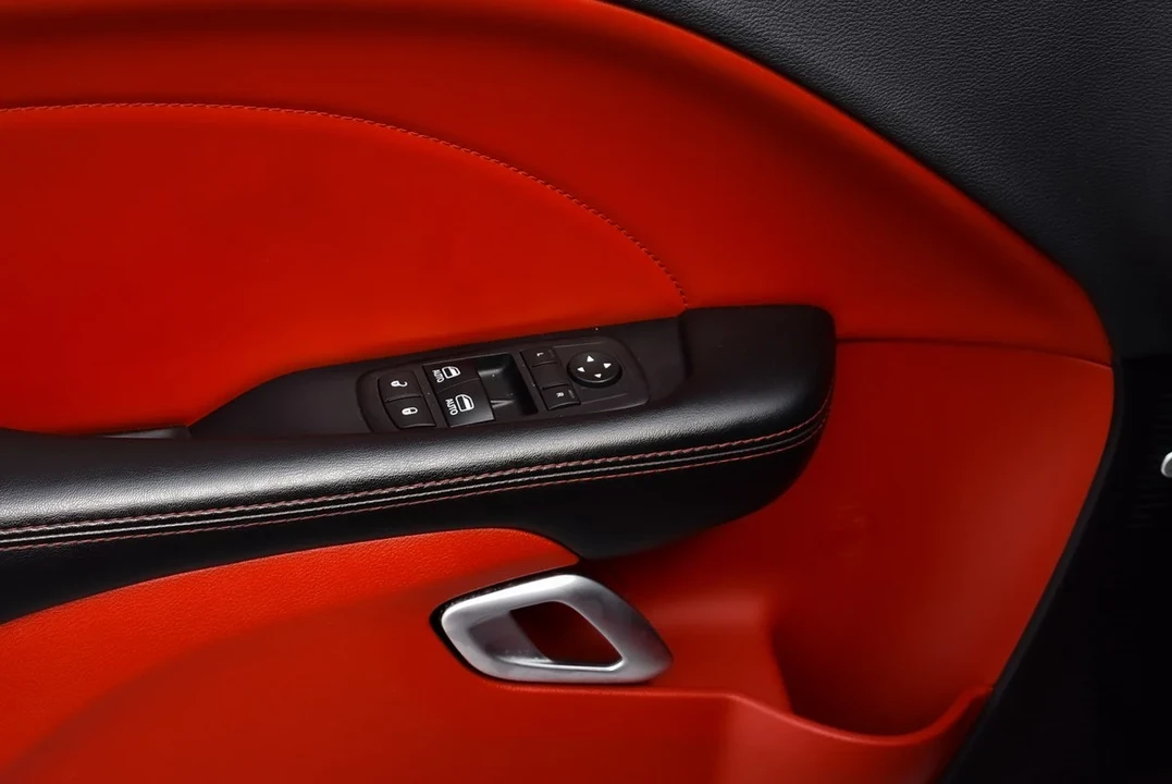 2015 Dodge Challenger SRT8 & 392 3rd Gen - Image 24 of 31