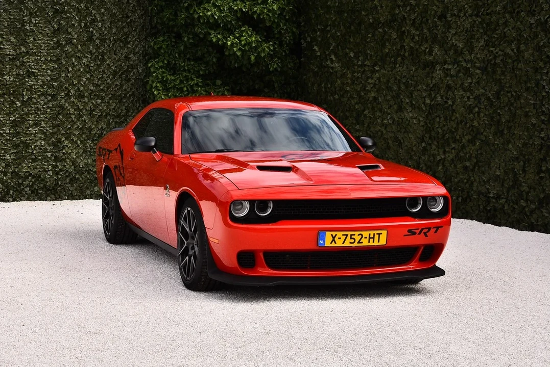 2015 Dodge Challenger SRT8 & 392 3rd Gen - Image 4 of 31