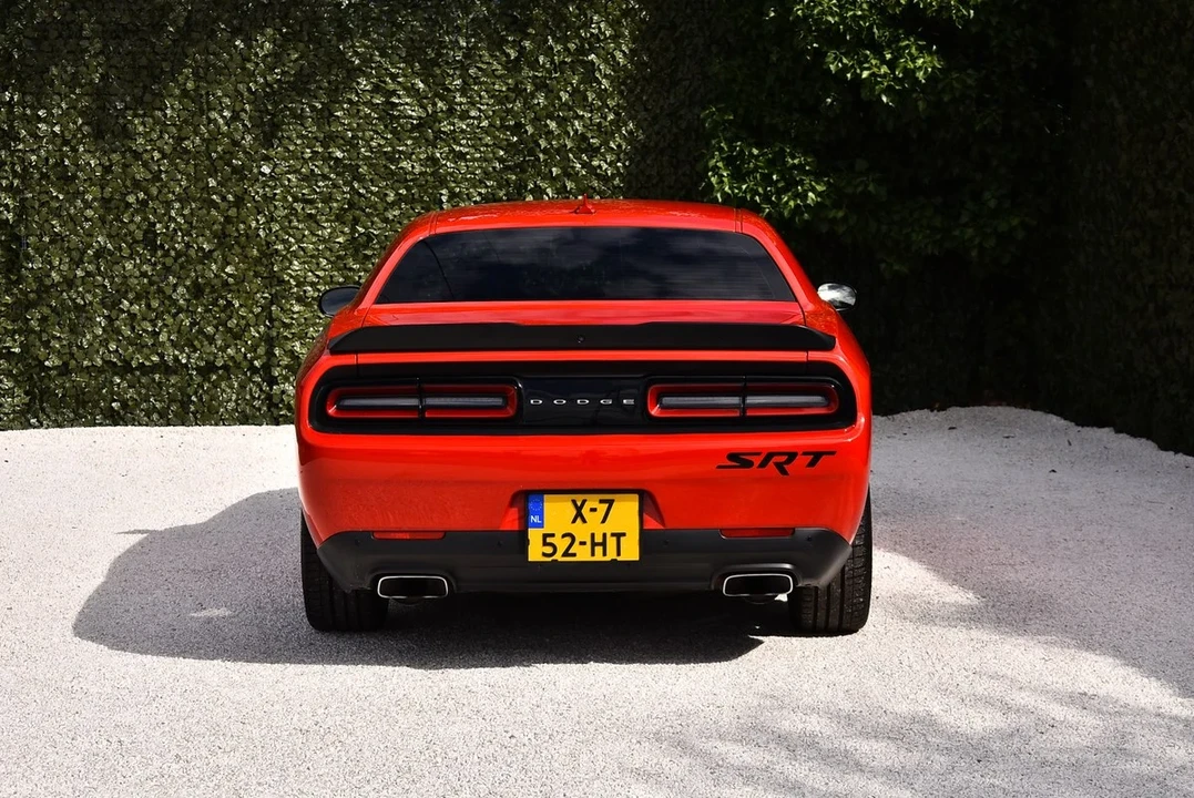 2015 Dodge Challenger SRT8 & 392 3rd Gen - Image 10 of 31