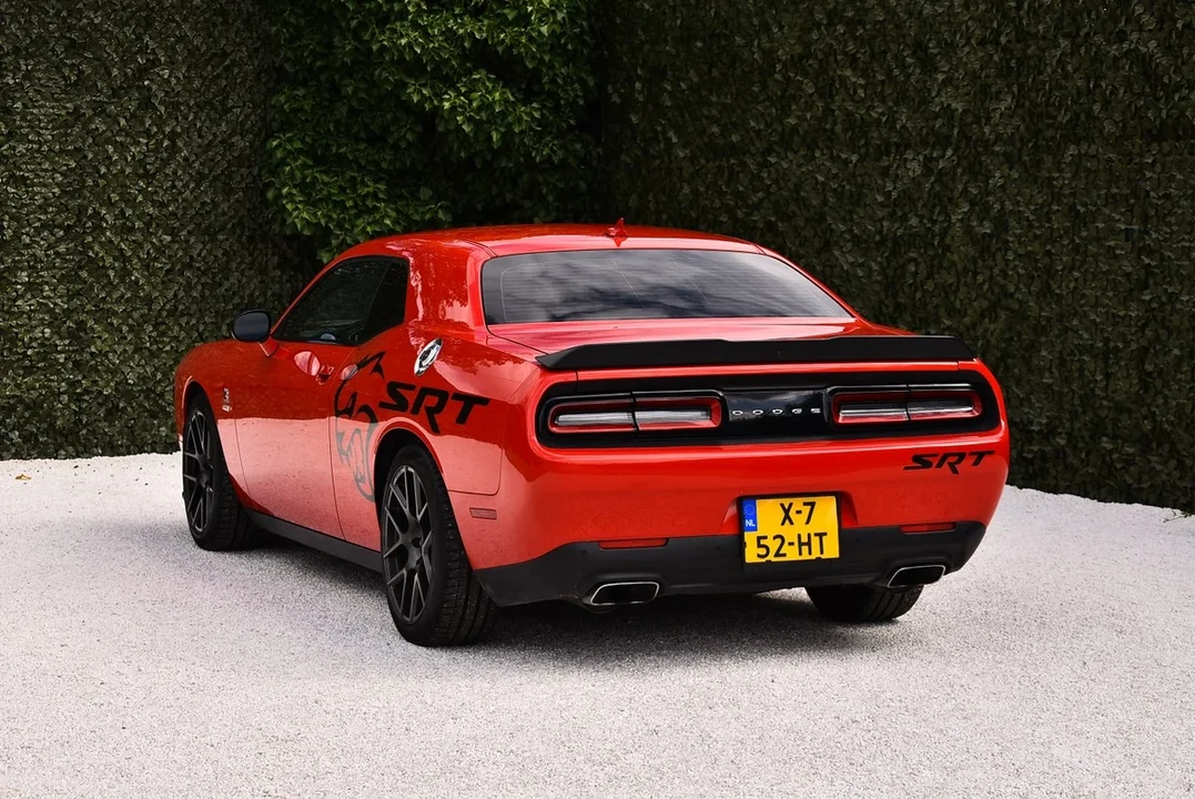 2015 Dodge Challenger SRT8 & 392 3rd Gen - Image 12 of 31