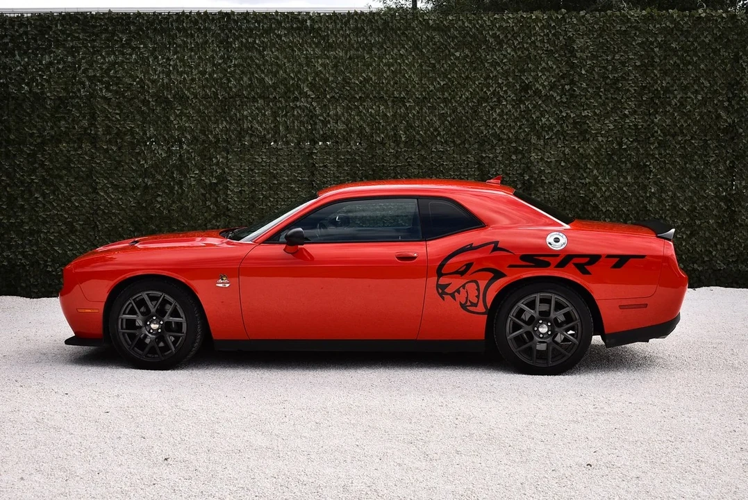 2015 Dodge Challenger SRT8 & 392 3rd Gen - Image 17 of 31