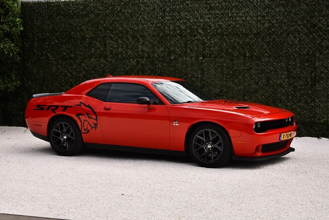 2015 Dodge Challenger SRT8 & 392 3rd Gen - Image 7 of 31