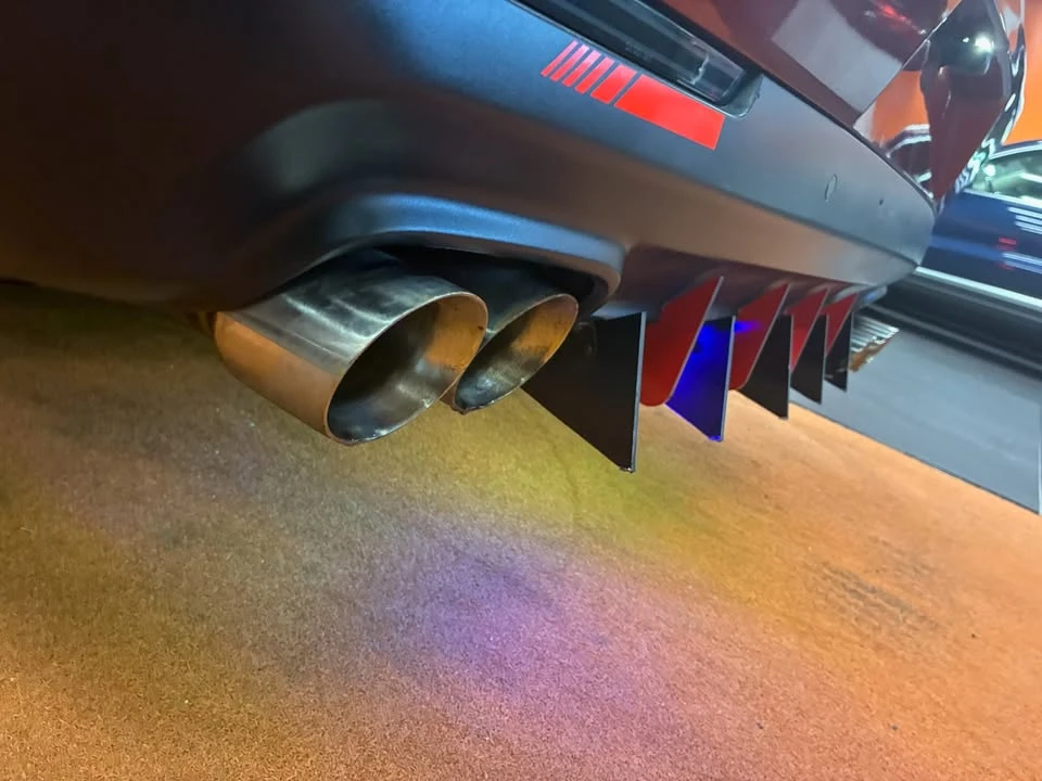 2015 Dodge Challenger 3rd Gen - Image 16 of 18