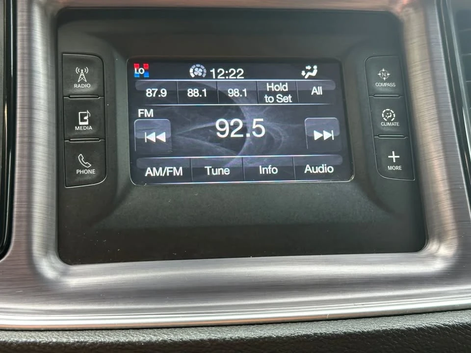 2015 Dodge Challenger 3rd Gen - Image 10 of 20