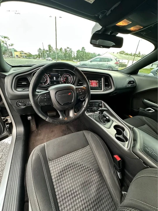 2015 Dodge Challenger 3rd Gen - Image 14 of 19