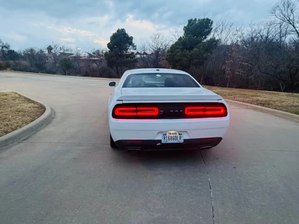 2015 Dodge Challenger 3rd Gen - Image 5 of 18