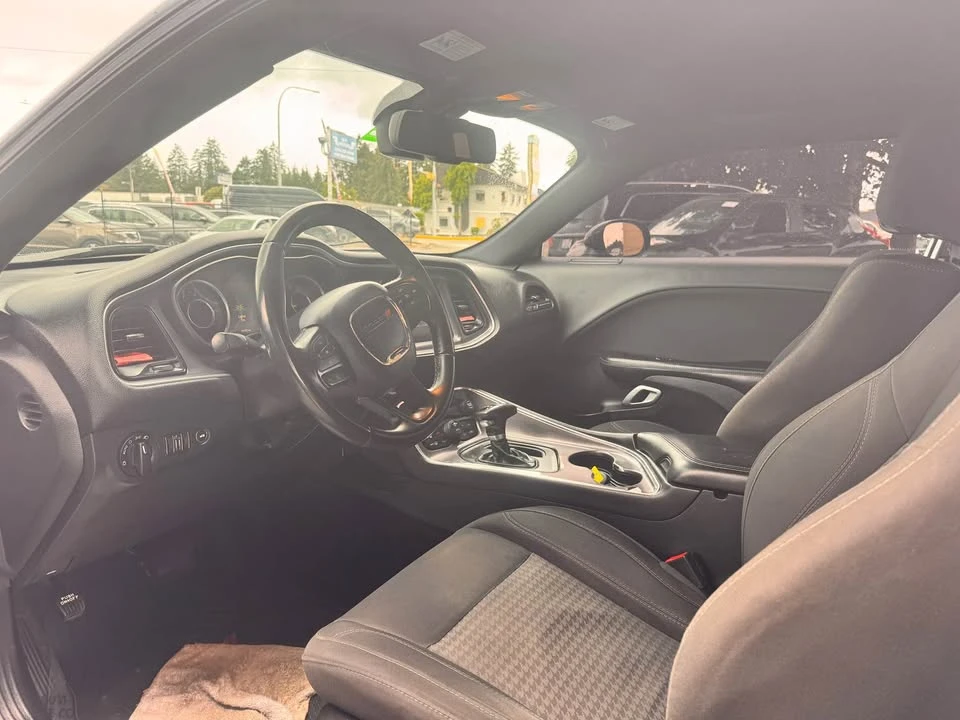 2015 Dodge Challenger 3rd Gen - Image 6 of 9