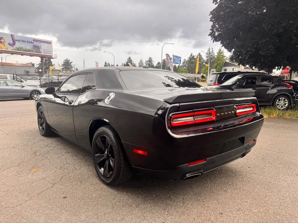 2015 Dodge Challenger 3rd Gen - Image 4 of 9