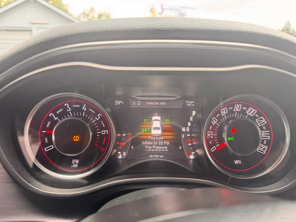 2015 Dodge Challenger 3rd Gen - Image 8 of 9