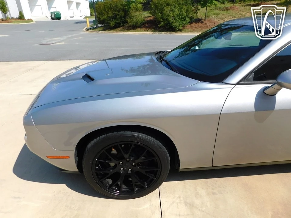 2015 Dodge Challenger 3rd Gen - Image 13 of 21