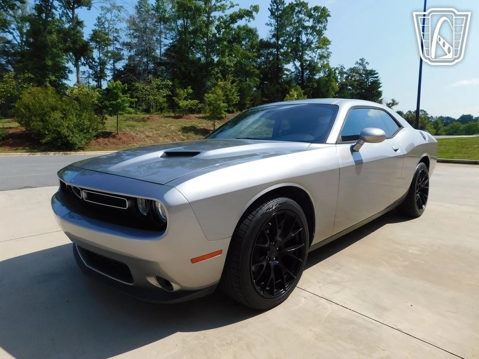2015 Dodge Challenger 3rd Gen - Image 9 of 21