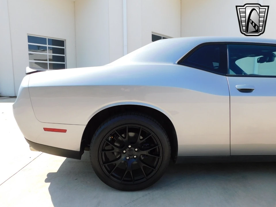 2015 Dodge Challenger 3rd Gen - Image 13 of 21