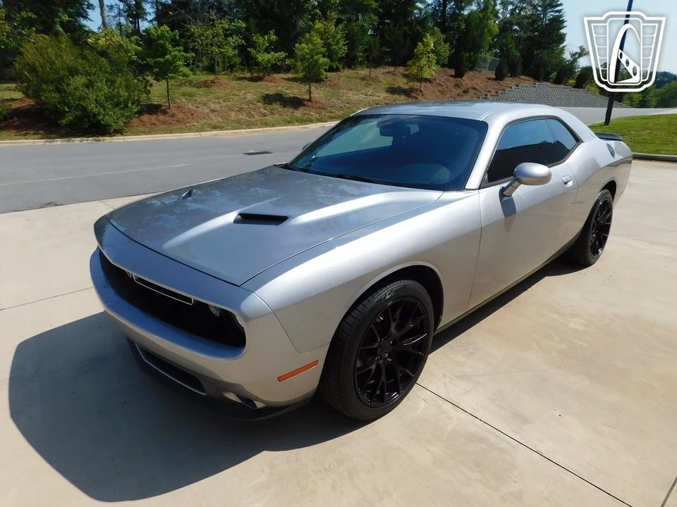 2015 Dodge Challenger 3rd Gen - Image 10 of 21