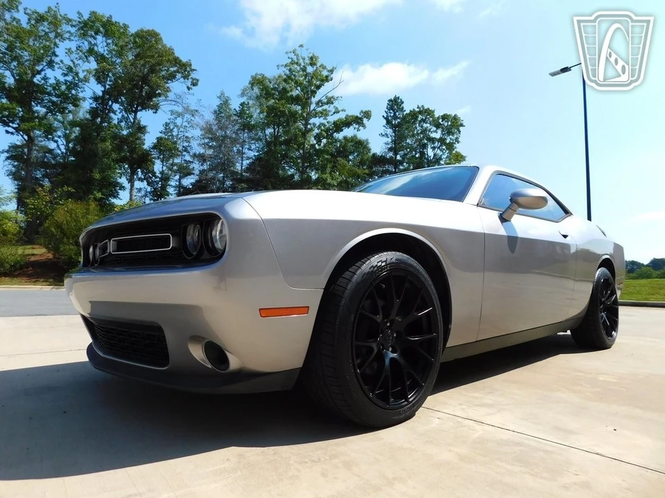 2015 Dodge Challenger 3rd Gen - Image 8 of 21