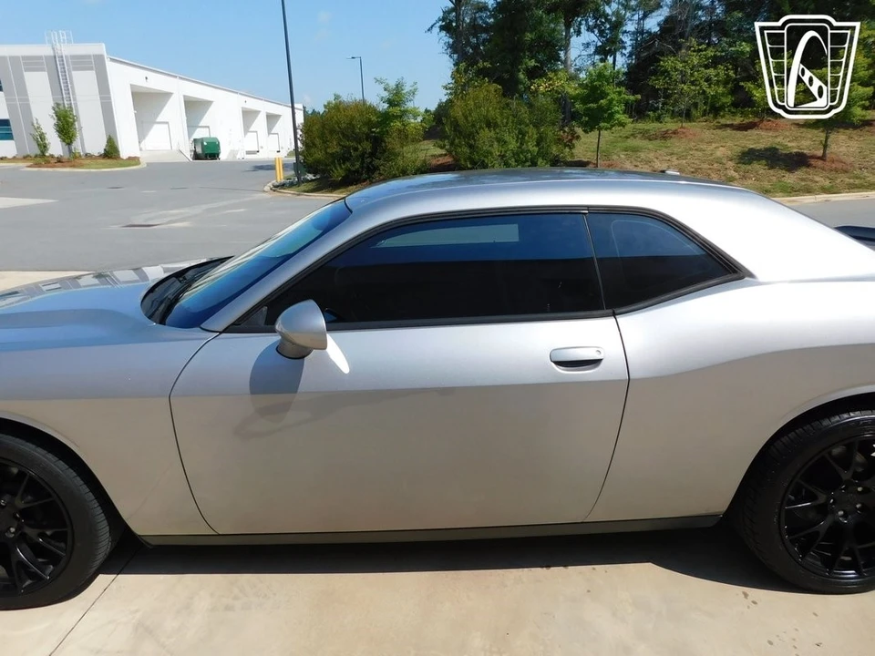 2015 Dodge Challenger 3rd Gen - Image 16 of 21