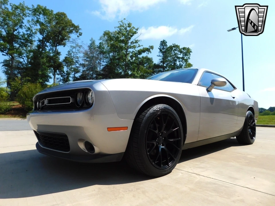 2015 Dodge Challenger 3rd Gen - Image 5 of 12