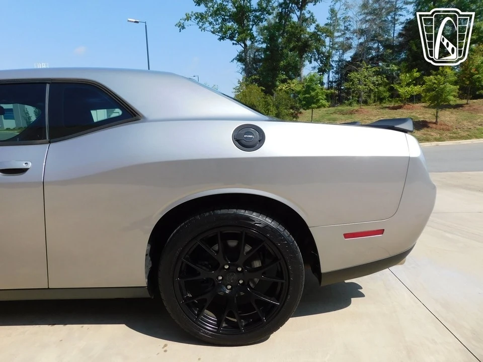 2015 Dodge Challenger 3rd Gen - Image 18 of 21