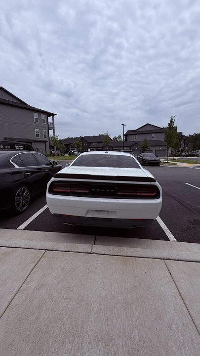 2015 Dodge Challenger 3rd Gen - Image 3 of 7