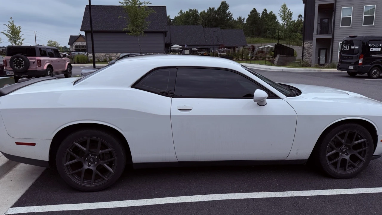 2015 Dodge Challenger 3rd Gen - Image 6 of 7