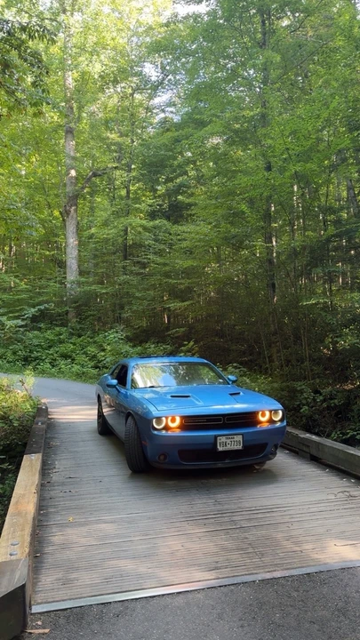 2015 Dodge Challenger 3rd Gen - Image 6 of 12