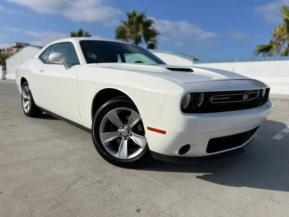 2015 Dodge Challenger 3rd Gen - Image 7 of 19