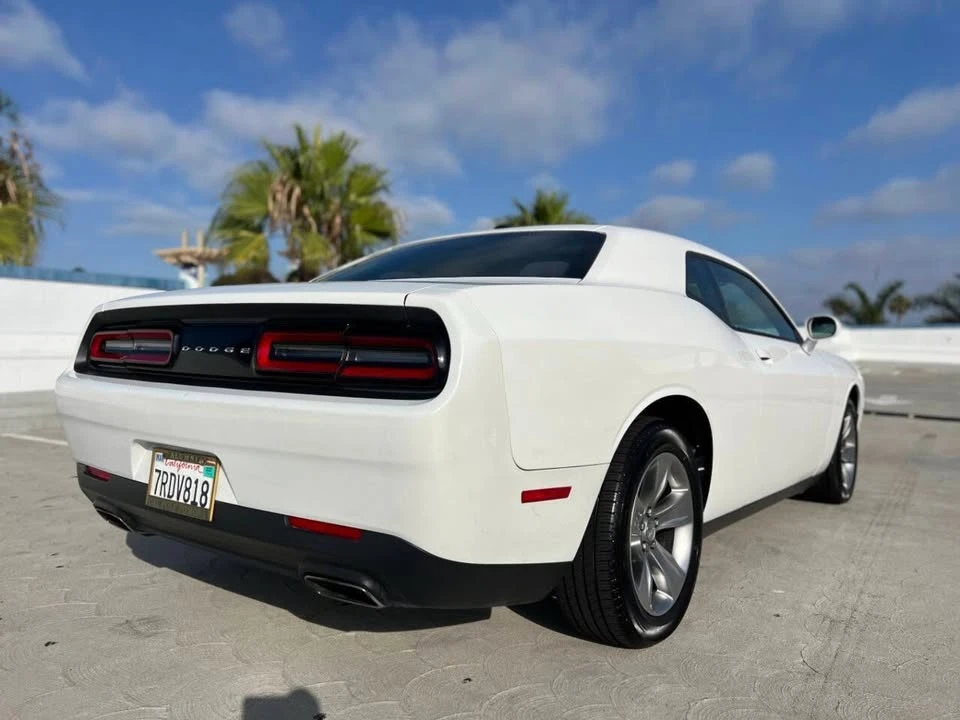 2015 Dodge Challenger 3rd Gen - Image 10 of 19